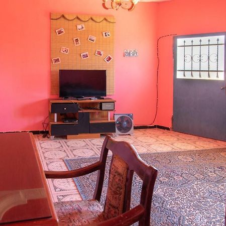 Bedouin Pink Ecohouse Bed & Breakfast Wadi Musa Exterior foto
