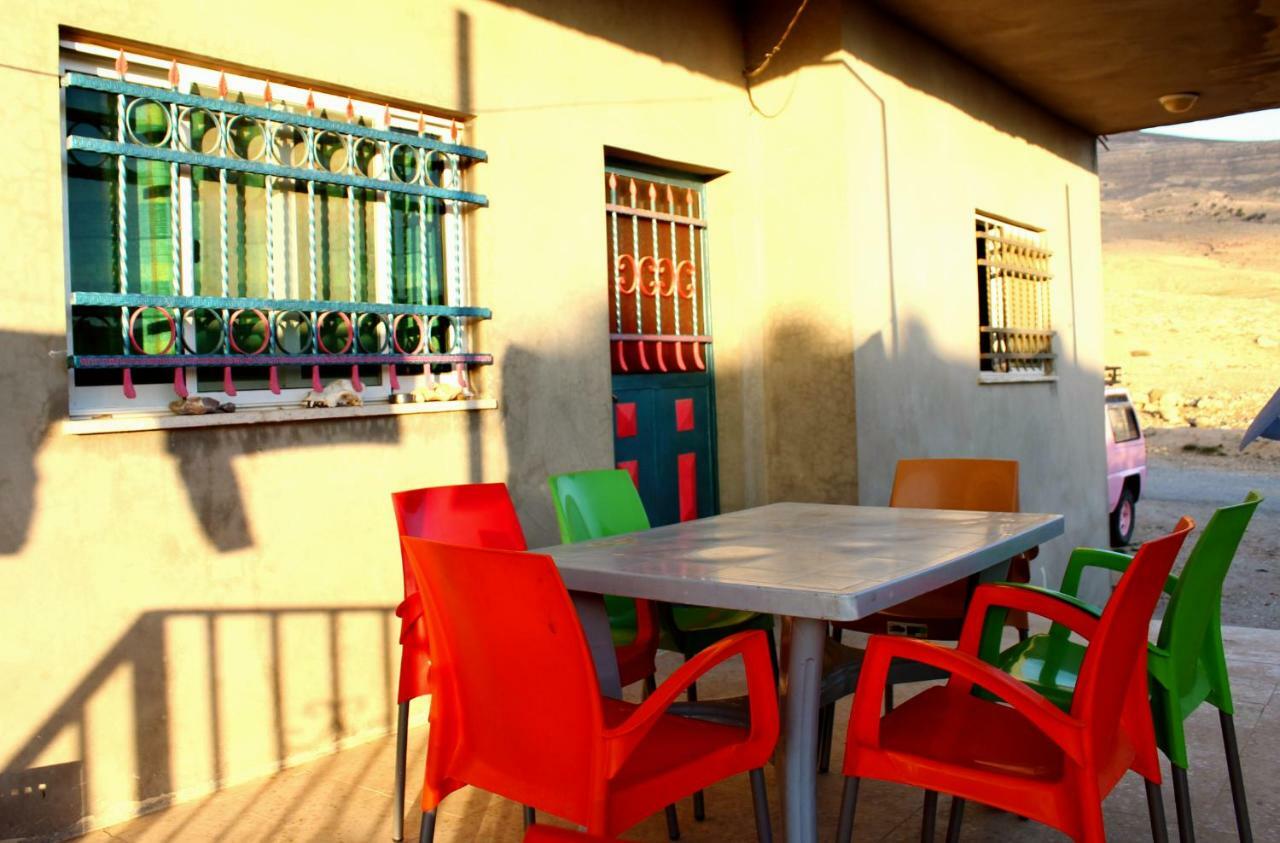 Bedouin Pink Ecohouse Bed & Breakfast Wadi Musa Exterior foto