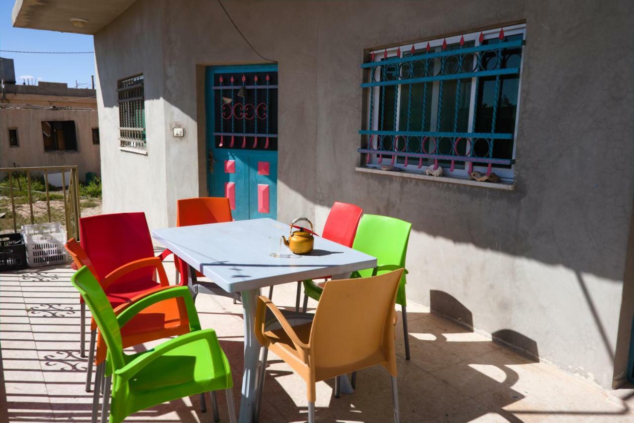 Bedouin Pink Ecohouse Bed & Breakfast Wadi Musa Exterior foto