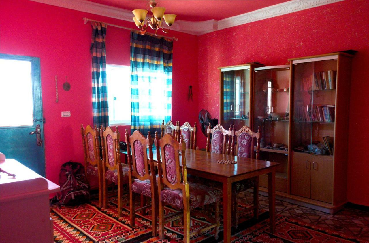 Bedouin Pink Ecohouse Bed & Breakfast Wadi Musa Exterior foto