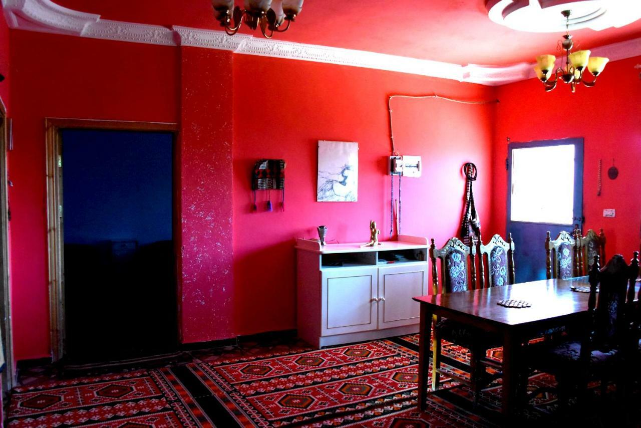 Bedouin Pink Ecohouse Bed & Breakfast Wadi Musa Exterior foto