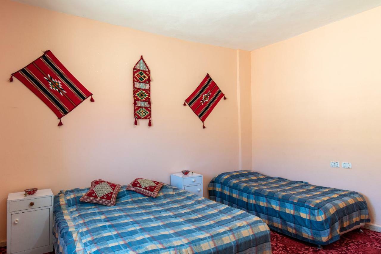 Bedouin Pink Ecohouse Bed & Breakfast Wadi Musa Exterior foto
